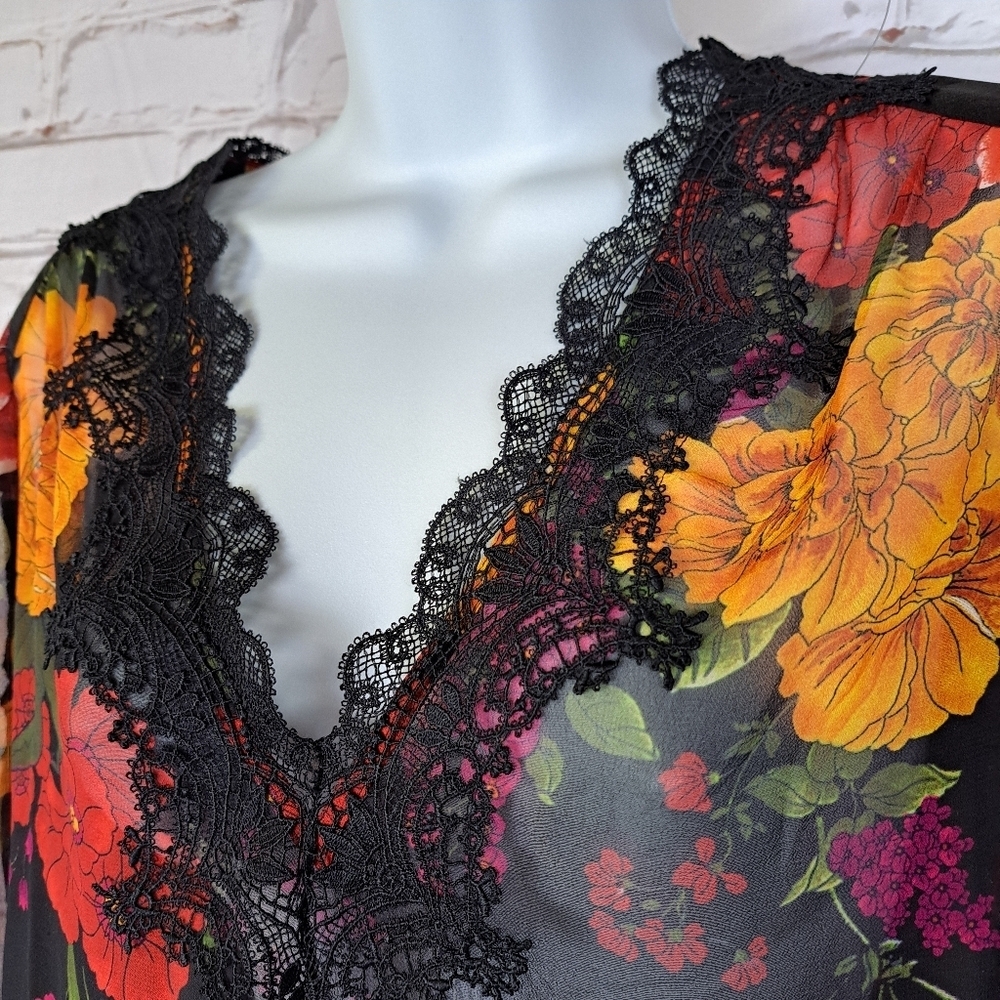 Guess by Marciano Floral Sheer Blouse with Lace Trim - Picture 2 of 9